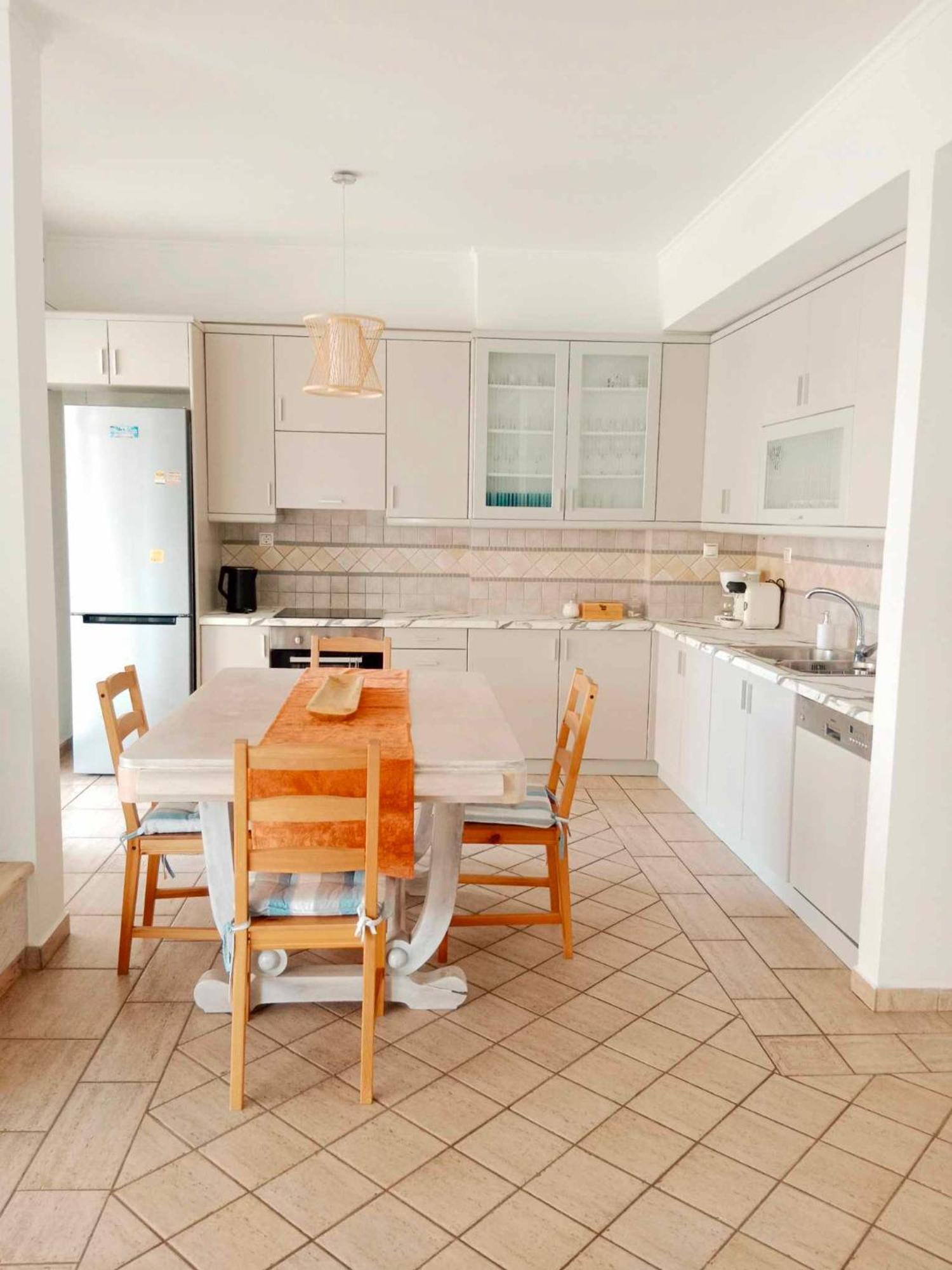 Lazarus 2Bd Apartment In The Center Patras Exterior foto